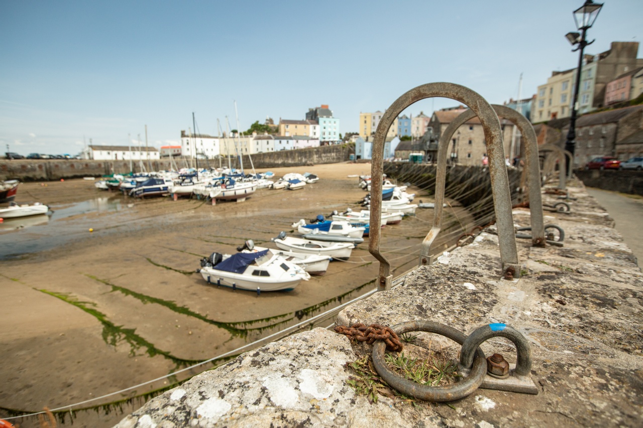 Tenby Harbour Beach - West Wales Holiday Cottages